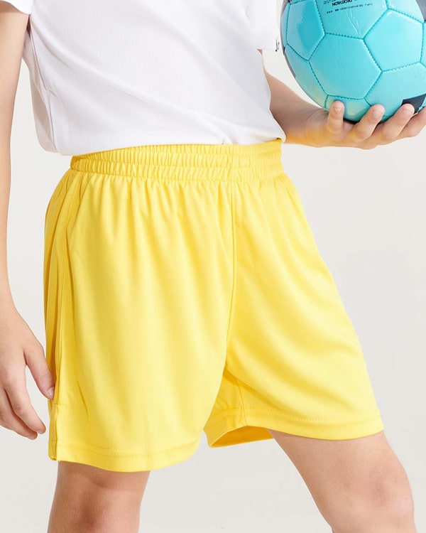 pantalon corto calcio detalle